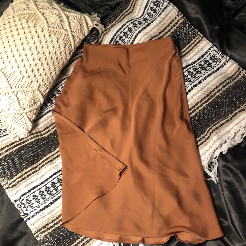 BANANA REPUBLIC Satin Skirt